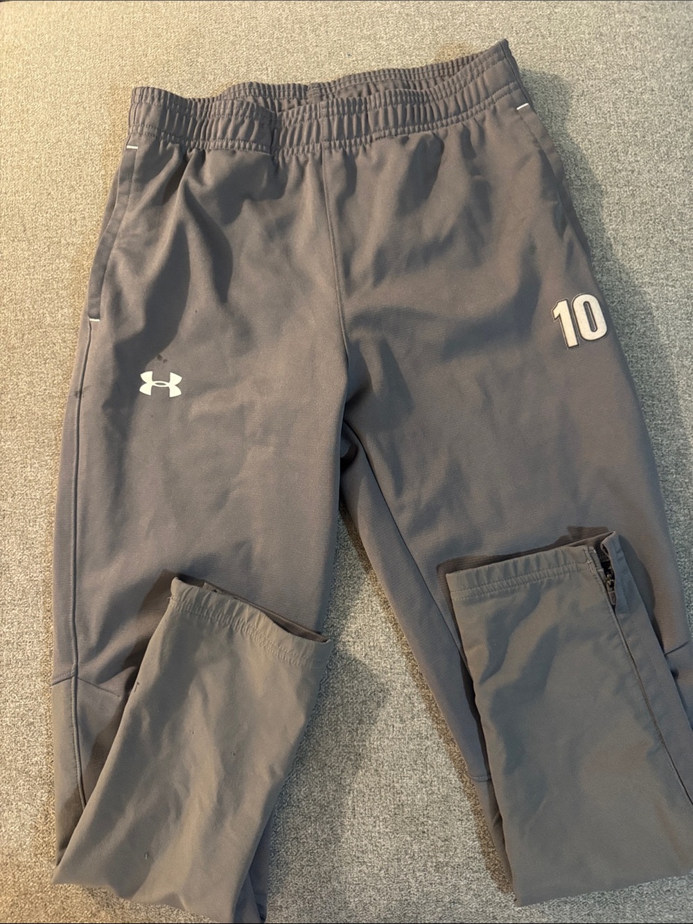 5/$15- Under Armour Boys' Gray Athletic Track Pants
